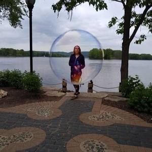 Meet your Posher, Cloej